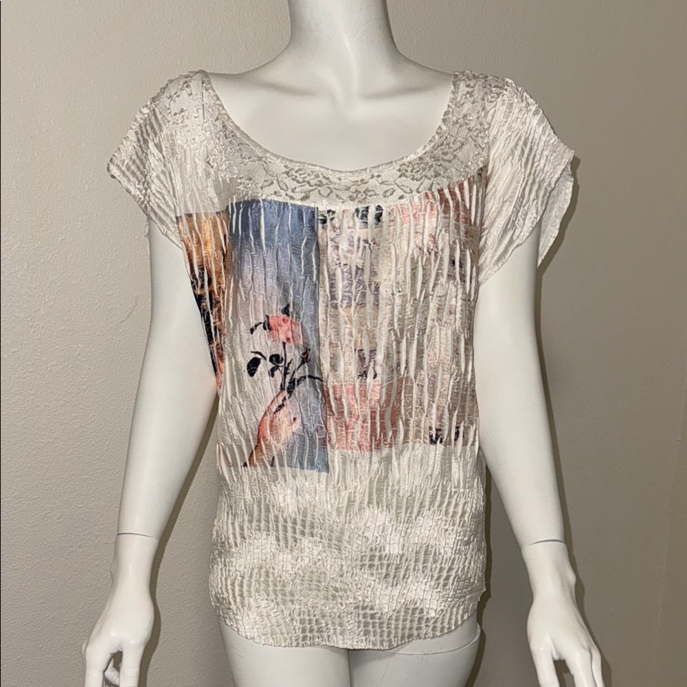 ONE OF A KIND 🌸VINTAGE NICOLA BLOUSE